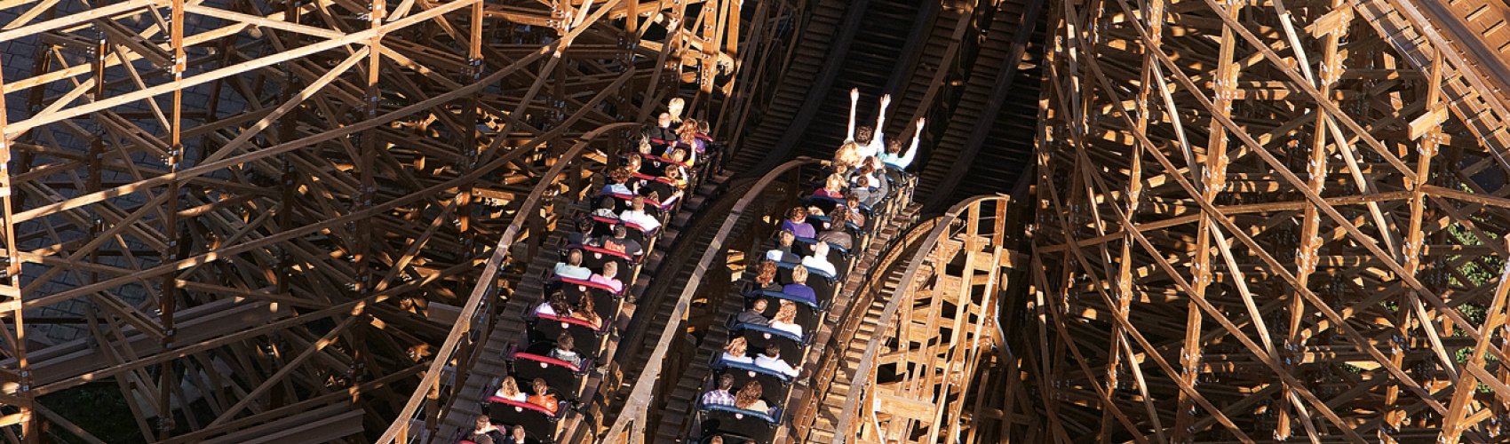 Achterbahn joris en de draak © Karel Tomeï