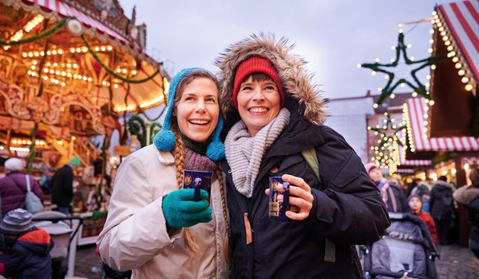 Nürnberg: Besuch auf dem Christkindlesmarkt © DZT/Jens Wegener