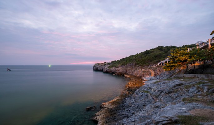 sunset at coast sea © GUTREISTMANN